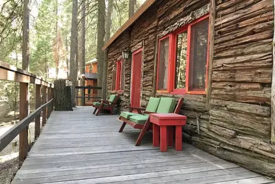 Image de Unplugged Rustic Cabin in the Woods
