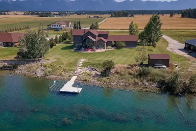 Private access to Flathead River, Private hot tub, Dock