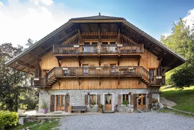 Image de Appartement \"Appartement Samoëns\" avec vue sur les montagnes, jardin privé et Wi-Fi