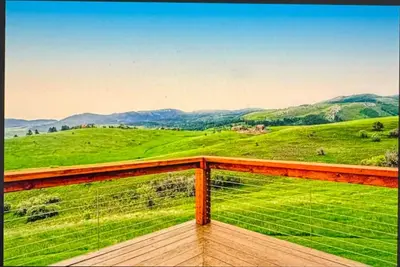 Image de Expansive views, wildlife, and privacy.