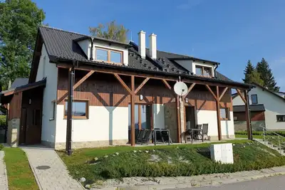 Image de Agréable appartement dans une maison de vacances avec Wifi, Tv, terrasse, animaux admis et parking