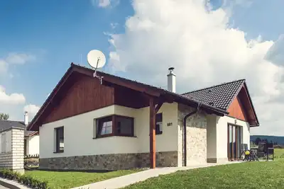 Image de Agréable appartement dans une maison de vacances avec Wifi, Tv, terrasse, animaux admis, parking