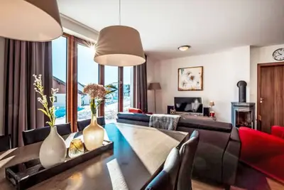 Image de Joli appartement dans une maison de vacances avec Wifi, Tv, terrasse, animaux admis et parking