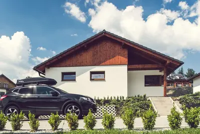 Image de Joli appartement dans une maison de vacances avec Wifi, Tv, terrasse, animaux admis et parking