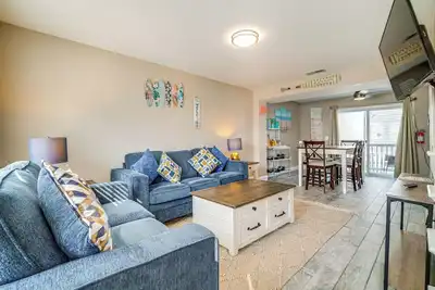 Image de Bright Brigantine Townhome: Steps to Beach Access!