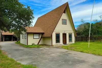 Image de Spacious 4-bedroom house in charming Rockport with Ac, WiFi Bar