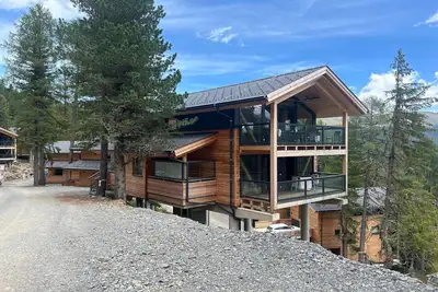 Image de Chalet supérieur avec sauna et jacuzzi