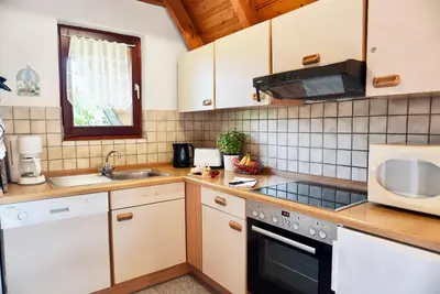 Image de Vacation home \"Nordwind\" in the countryside, 500 m to the sea, dogs welcome