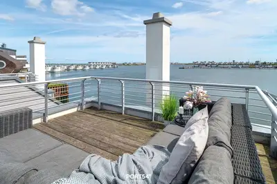 Image de Strandnest - 1. reihe am Wasser, Sauna, Whirlwanne, Dusche, Kamin, Dachterrasse