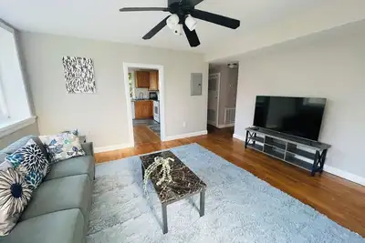 Image de 2br Cottage House in Elkins Park