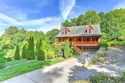 Image de Chalet d'Julia - Spacious Mountain Chalet, 3 Br, 4 Ba