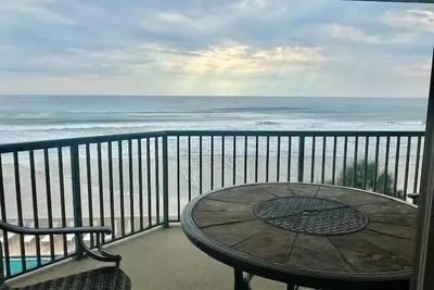 Image de 8301 Towers - Daytona Beach Oceanfront Vacations, Inc