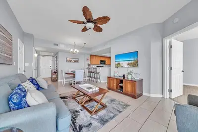 Image de Emerald Palms 1416-Spacious–Sleeps 6