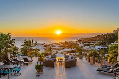 Image de New to Vrbo! Villa Marisal: Ocean View, Spacious Pedregal Luxury Retreat