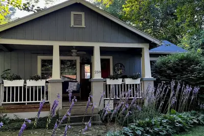 Image de Charming 2-bedroom cottage with Ac, WiFi in superb Flat Rock