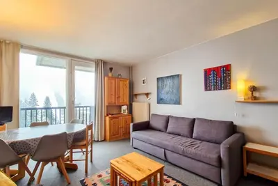 Image de 100m des commerces, 7ème étage, balcon, télévision, casier à ski, 28m², Flaine