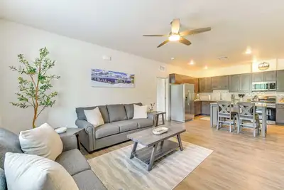 Image de 2 Mi to Dtwn & Nau: Flagstaff Condo w/ Patio!