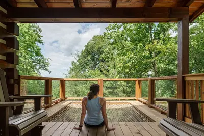 Image de Cliffside Cabin 2 King Alcoves, Hot Tub, Cargo Net