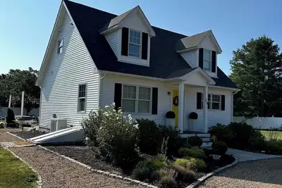 Image de Charming 3-bedroom house in enchanting West Tisbury with Ac, WiFi & pool