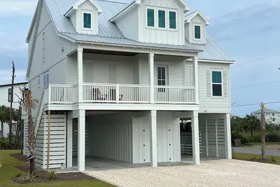 Image de Brand New 4bd/4ba Home Steps From Beach in Cape San Blas