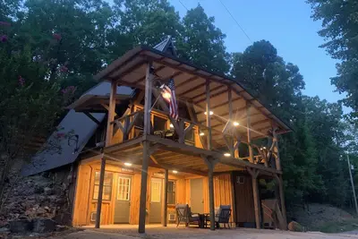 Image de Secluded mountain luxury-access to Atv\/bike trails, close to lakes, Hot Springs