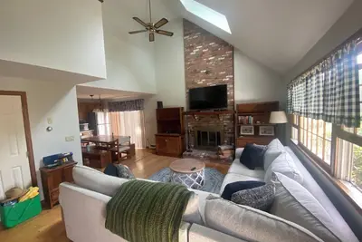 Image de Cozy 3-bedroom house in West Yarmouth 1 mile from a beautiful Cape Cod beach