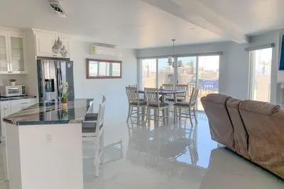Oceanview luxury home with access to pool, tennis, dining and more