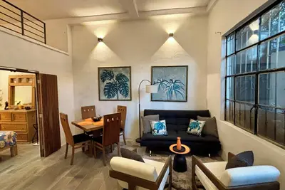 Image de Newly renovated 1 bedroom, Sleeps 2-4, Unit A
