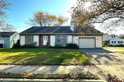 Image de Pet Friendly - 3 Bedrooms on Lafayette!
