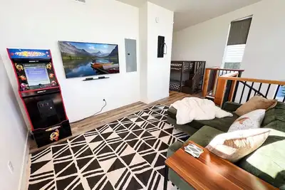 Image de Bring Fido! Grizzly Den Condo | 2 Bed / 2 Bath | Pool / Hot Tub / Sauna | Sleeps 4