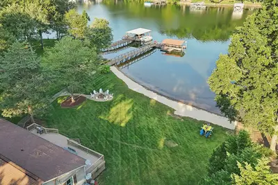 Image de Welcome to Carolina Cove! Single Level home with great views!