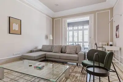 Image de Clean La Dreta de l'Eixample 3br w/ Doorman & W/D, by Blueground