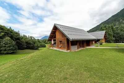 Image de Chalet 'Sambuy - Val De Tamié' avec vue sur la montagne, terrasse privée et Wi-Fi