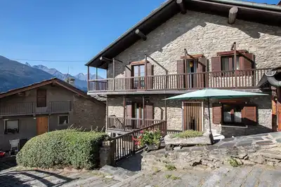 Image de Appartement 'Casa Mauro Con Vista Su Aosta' avec vue sur les montagnes