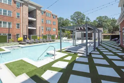 Image de Luxurious Riverfront Condo | 3 Bed, 3 Bath | Sleeps 6