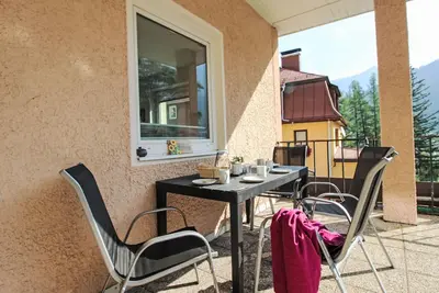 Image de Appartement Susis by Interhome