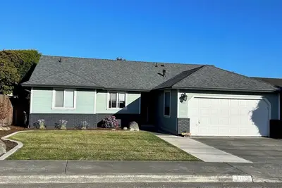 Image de Charming 3-bedroom house in McKinleyville with fitness room-Near beach & Airport