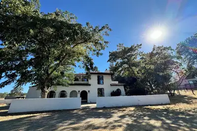 Image de Spacious 4-bedroom house with fitness room, WiFi in wonderful Groveland