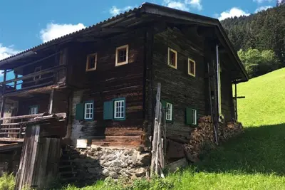 Maison de vacances 'Goass'n Alm Zillertal' avec vue sur montagne, terrasse privée et jardin privé