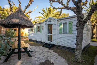 Image de Cottage à Tarragone avec Plage Privée