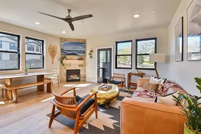 Image de New Build Condo with Large Balcony, Close to Deer Valley Skiing and Jordanelle State Park!