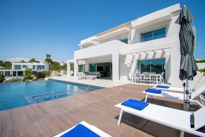 Image de Casa da Lua - Luxury villa with contemporary design, heated pool and fire pit