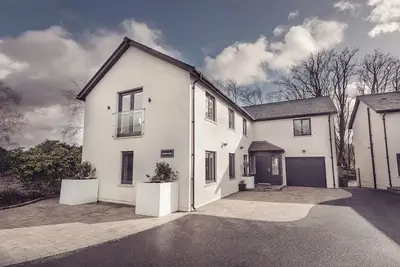 Image de Ingleborough, pet friendly, with hot tub in Kirkby Lonsdale