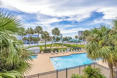 Image de Vacations Are Grand At Grand Caribbean East! Specializing In Vacay Getaway