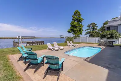 Image de Soundfront Kitty Hawk home w/ stunning sunset views and private pool!