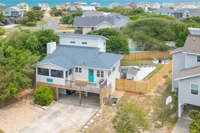 Image de Home in Duck near the beach, shopping & dining!
