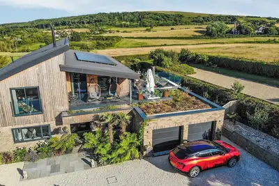 Image de 5 bedroom accommodation in Totland