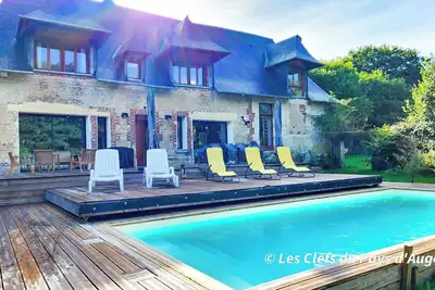 Image de Belle maison de campagne aux portes de Lisieux, piscine, 10 à 14 personnes