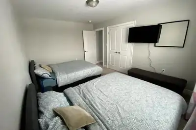 Image de Cozy 3 bedroom home perfect for small gatherings