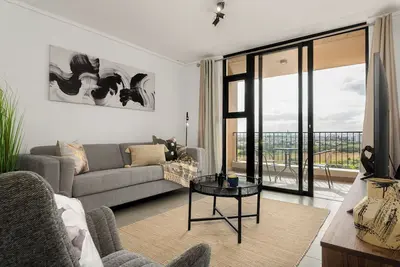 Image de Views From Century City Apartment